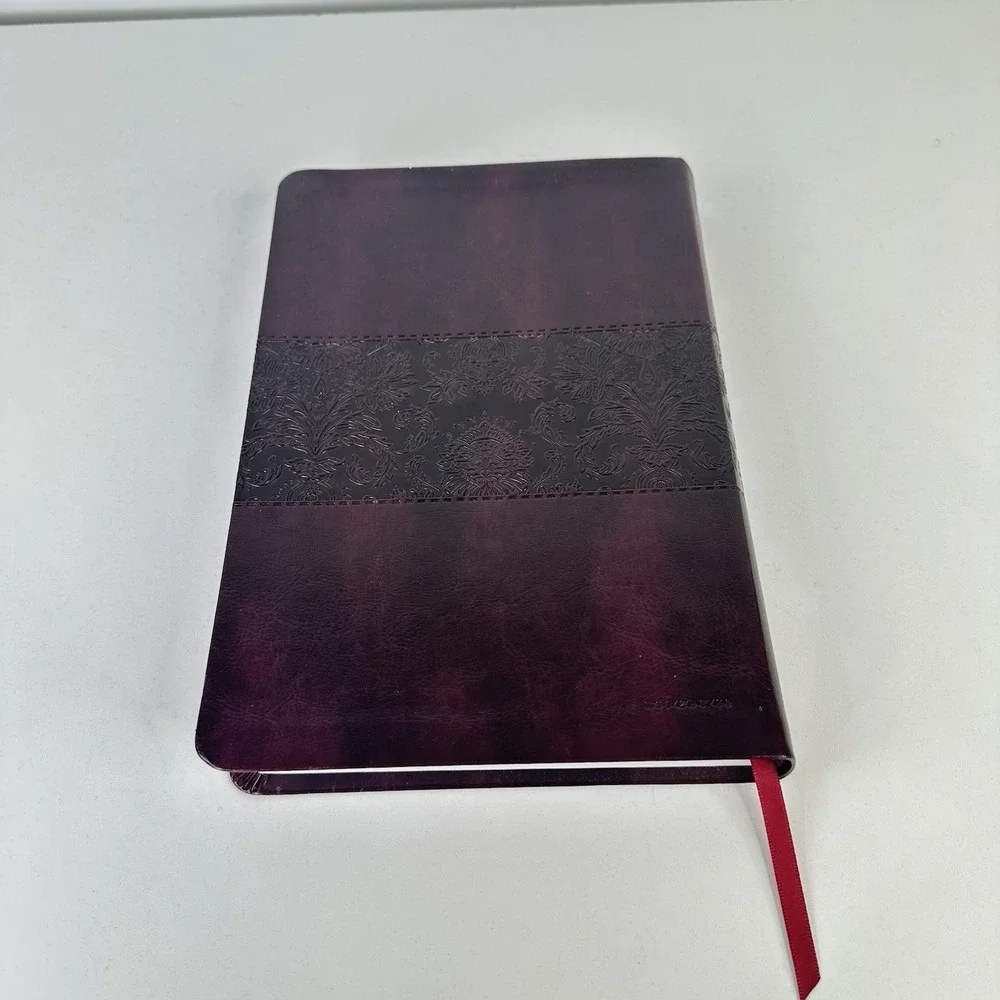 The Passion‎ Translation New Testament 2020 Edition Faux Leather Large Print